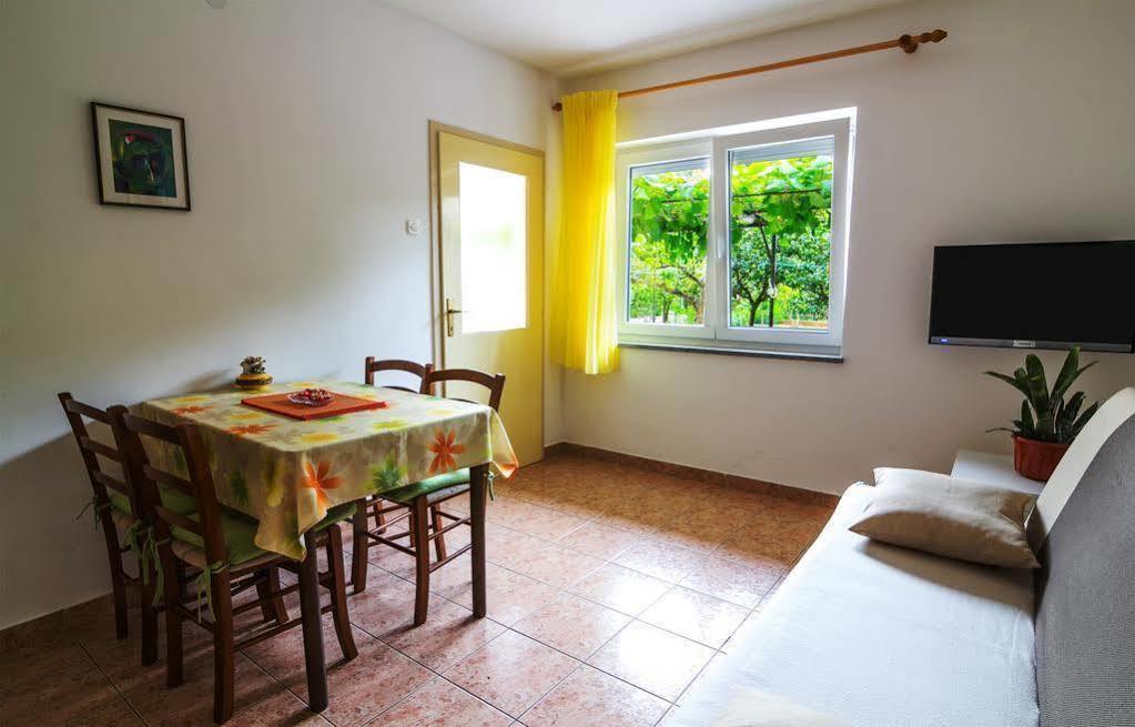 Nicole Apartamento *